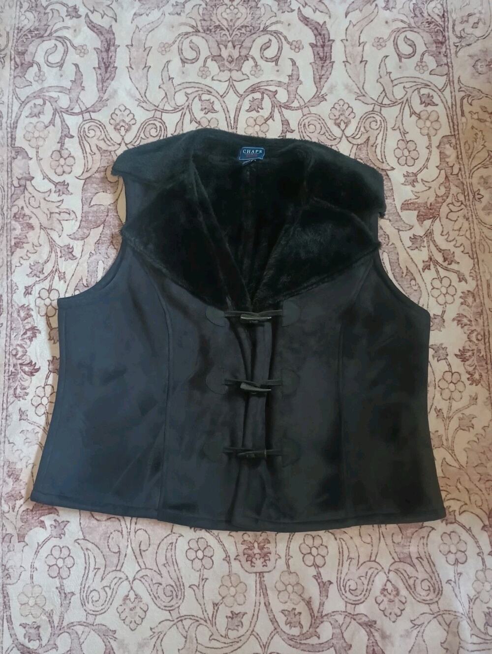 Chaps Women's Faux Suede Fur Collar Toggle Vest 2X Black Cabin Equestrian